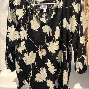 Croft & Barrow Black and Cream Floral Blouse